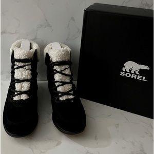 Sorel Evie Cozy Lace Boots